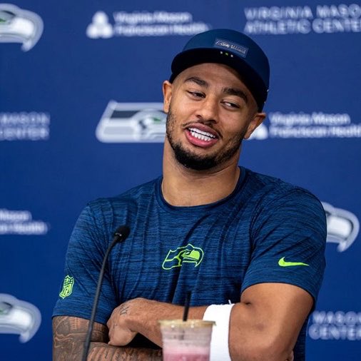 mossolave's tweet photo. 🚨Trade Concept🚨
Assuming the Seahawks want an immediate upgrade in their weak WR room, would you offer #Saints WR Chris Olave for #seahawks WR JSN + 3 first round picks?

Personally I think the Seahawks win this trade. https://t.co/prQiIjgNJc