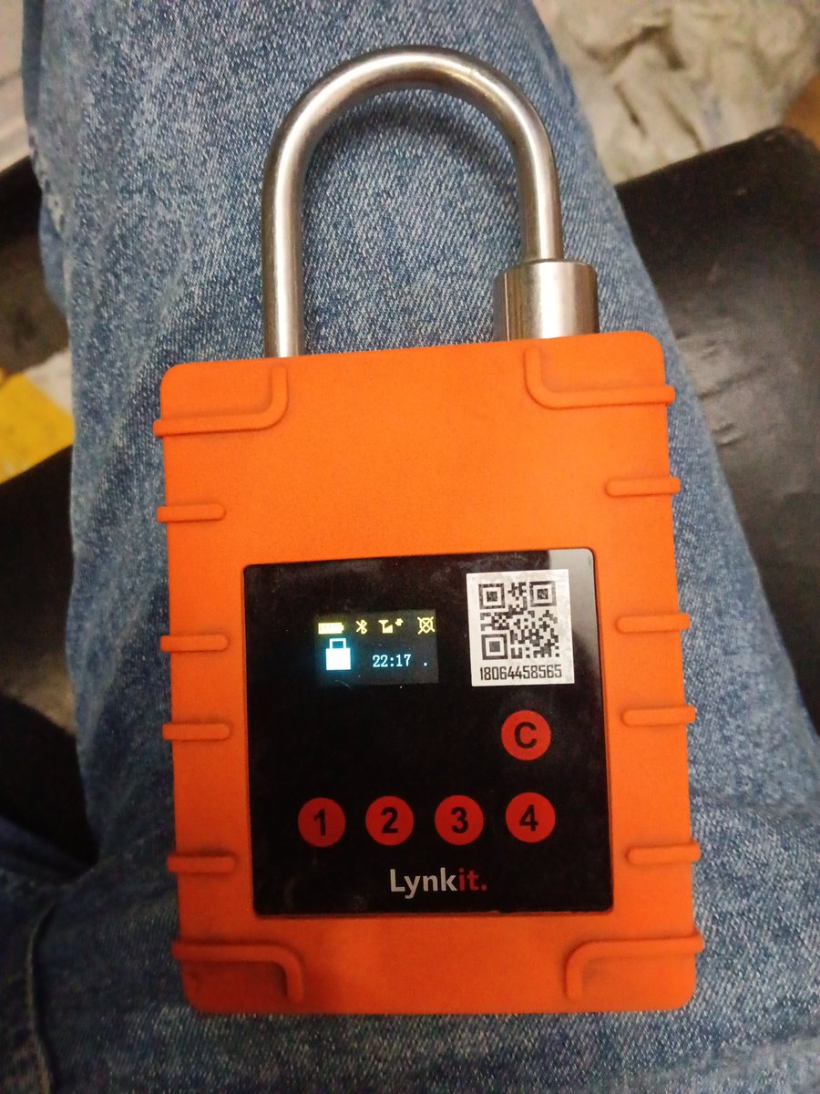 Siddharth_ksk's tweet photo. @LynkitIndia 
Someone lost there lock please find him I will return back him contact me my contact number is 9953 768453 https://t.co/m8Tbjf8NRv