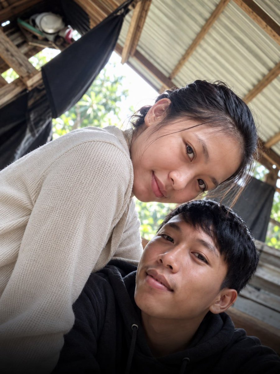 nruzle's tweet photo. Lagii berduaan.. 
https://t.co/xymX7Zqig5 https://t.co/kCyM4fFtPz