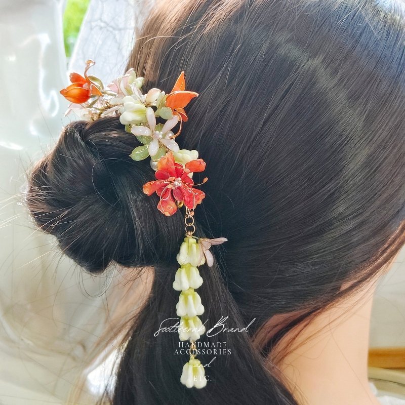 SootteerukB's tweet photo. NO.57 มา���ัยรัดเกล้าดอกหางนกยูง/ทองกวาว/เล็บมือนาง/จันทน์กะพ้อ /ดอกรัก
Material : Wire UV resin
*สามารถปรับดัดเป็นจรหูได้*
#HandmadeAccessories

ราคา 1,790.- บาท ส่งฟรี 
💳 บัตรเครดิต *ชาร์จ 2%+VAT*
สนใจเมนชั่น "จอง/จ/CF/F" มาได้เลยนะคะ https://t.co/ywLxJZf9VE