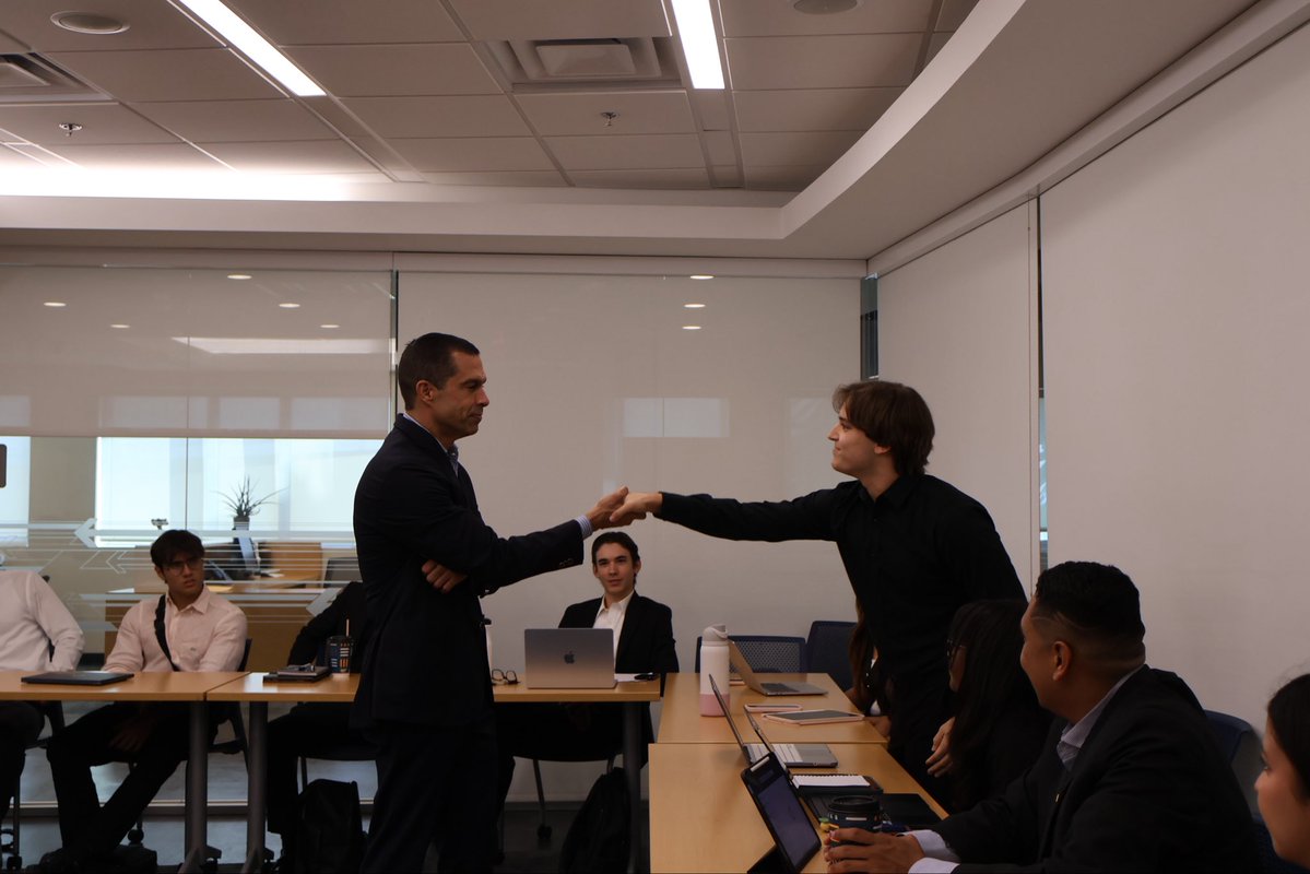 Vince_Lago's tweet photo. It has been an absolute pleasure teaching at FIU’s @AdamSmithCenter this semester.

This past week, we took a deep look at the City’s pension fund and our strategy of making additional contributions to pay down the unfunded liability faster, an approach we’ve taken since 2015. https://t.co/CPZos9lCbi