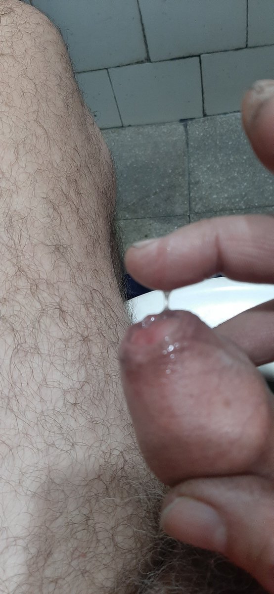 Luis276927's tweet photo. Caliente en el ba��o de la oficina 🔥🔥🔥 https://t.co/J9CAgf6AmG