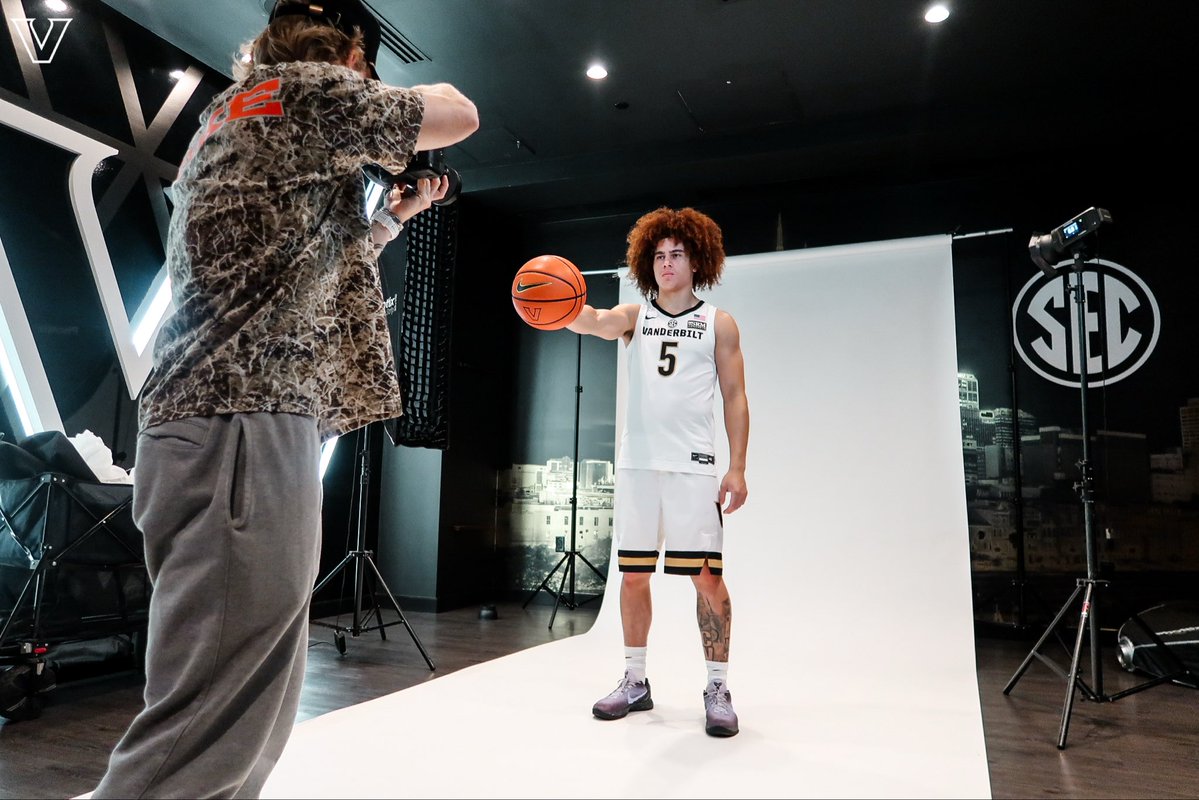 VandyMBB's tweet photo. Sneak peek of media day 👀 https://t.co/exAa5hNZqn