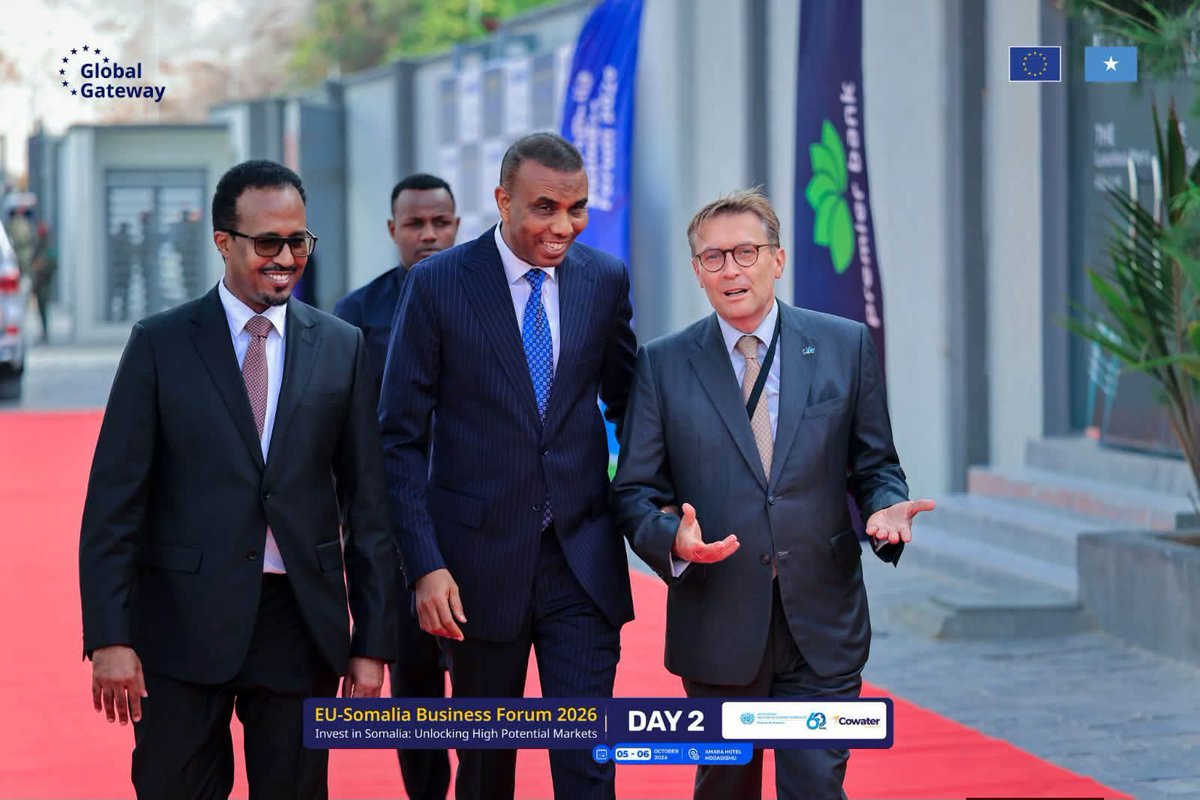mocisom's tweet photo. @HamzaAbdiBarre @EU_in_Somalia @UNIDOSomalia @Cowater_Intl 2/3. The Prime Minister highlighted opportunities across agriculture, livestock, fisheries, healthcare, energy, mining, oil and gas, and technology, underscoring Somalia’s potential to attract investment, expand trade and create new avenues for sustainable economic growth. https://t.co/dSooPuyJ7f