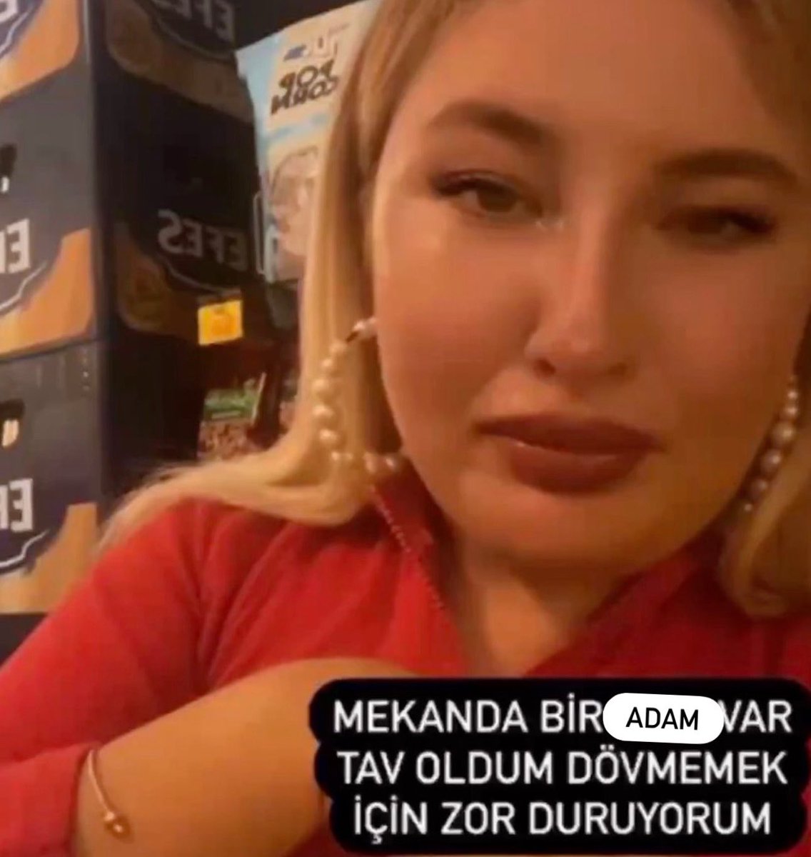 yunakimya's tweet photo. babamla aynı odada olmak https://t.co/zls5zb5MFA