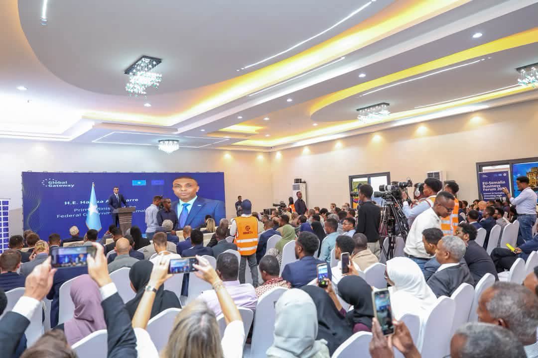 mocisom's tweet photo. @HamzaAbdiBarre @EU_in_Somalia @UNIDOSomalia @Cowater_Intl 3/3. The Ministry of Commerce and Industry, led by H.E. Minister @AmbGamal, thanks the EU &amp; all partners, exhibitors, businesses, investors &amp; participants whose engagement contributed to the Forum’s success &amp; advanced stronger Somalia–EU trade, investment &amp; economic cooperation. https://t.co/bD1YusQeTE
