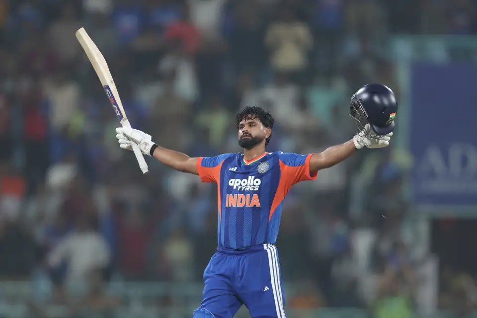 PKpanchal09's tweet photo. Incredible to see @ShreyasIyer15 come into his own with the bat as the India captain. When on song, there are fewer more dominant batters in world cricket. The ease with which he clobbers short deliveries and spinners makes him an asset across conditions and against multiple opponents. #INDvWI