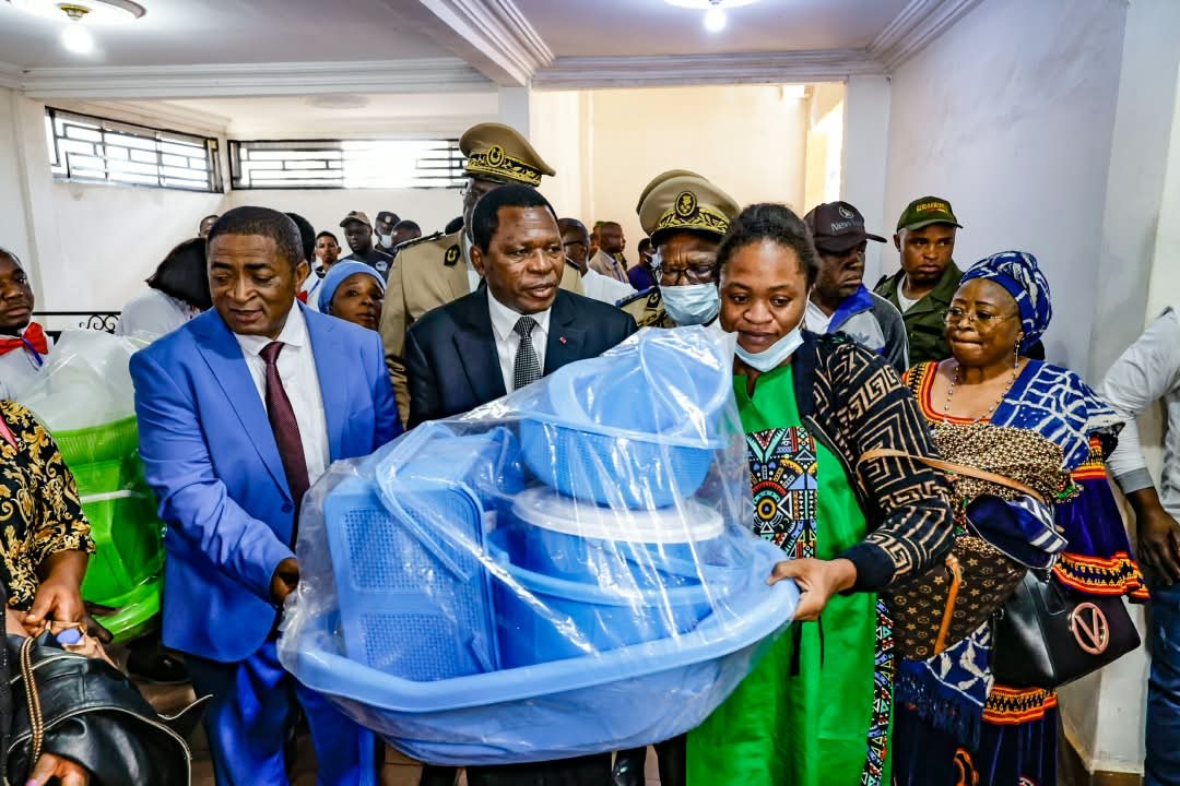 MinatDivcom's tweet photo. After two days of intensive activities in Bamenda, Minister  Atanga Nji Paul today, October 6, 2026, concluded his working visit at the Regional Hospital and delivered presidential support of 200 kits to the maternity ward to breastfeeding &amp; expectant mothers. https://t.co/T05SPsSBWC