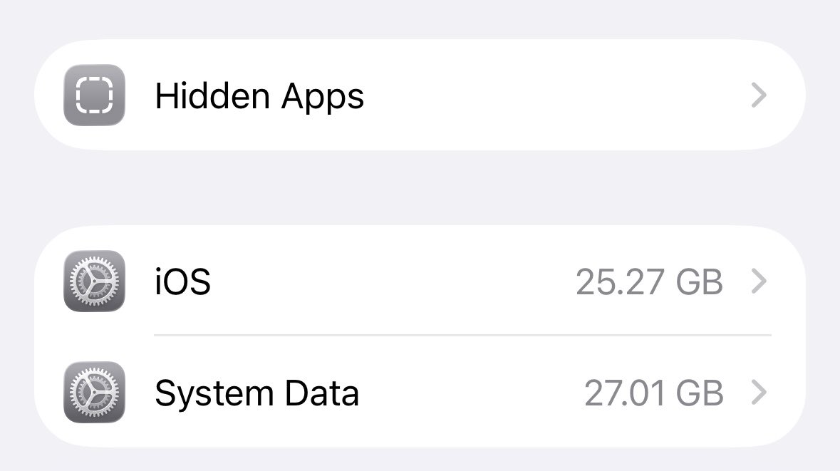 DealsDhamaka's tweet photo. Dear Apple,

128 GB iPhone.
52 GB already taken by “System Data”. 🤦‍♂️

So… I paid for 128 GB, but got 76 GB?

How do I get rid of this? https://t.co/fXartCefFA