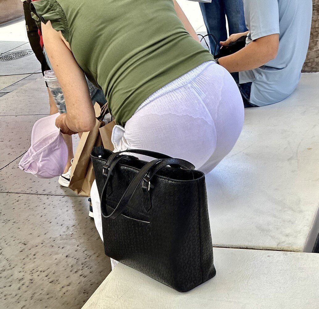 CornudosBeta's tweet photo. La Hija De Su PM 🤗🔥 Que Bien Se Ve Señora 😘😘 https://t.co/4NQO9yz9u2