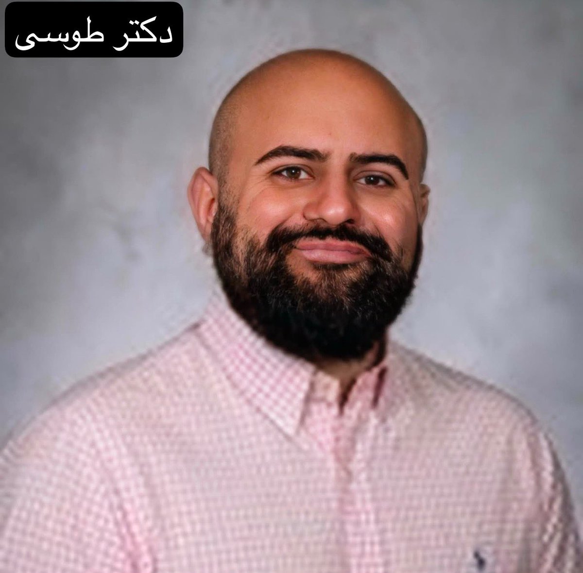 kawaiitruecrime's tweet photo. نی‌نی ۱۸ ماهه تو آریزونا افتاد تو استخر بردنش بیمارستان و دکتر آرین توسی مرگش رو اعلام کرد. اطرافیان نشونه‌های تنفس و حرکت دیدن. وقتی به دکتر گفتن، گفت «من دکترم، من اونیم که رفته دانشکده پزشکی.»
بیش از ۵ ساعت بعد، موقع تحویل «جسد» از سردخونه فهمیدن بچه زنده‌ست و نبض داره:)) https://t.co/gGQ51q3ZV1