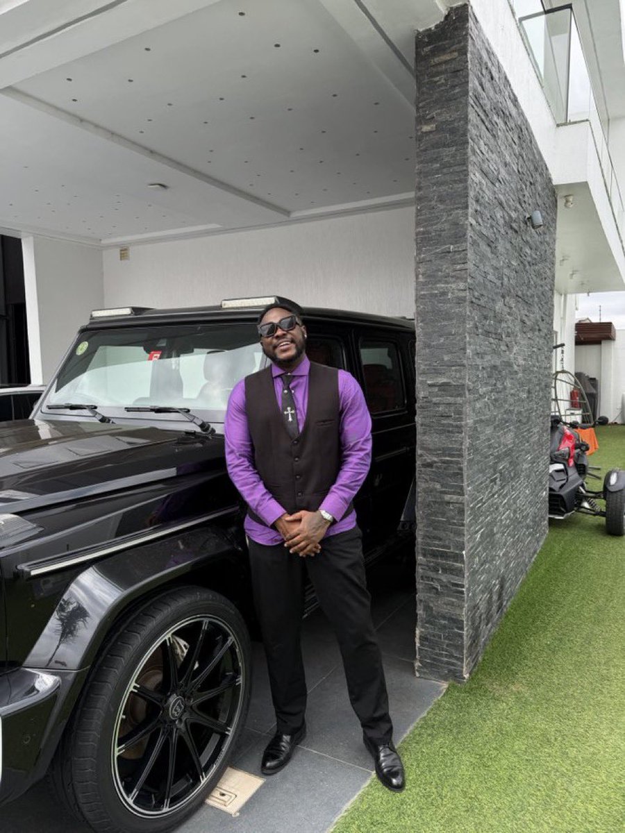 GodAbeg911's tweet photo. Topper Top @Medikalbyk 
#Spaceship album dropping soon 🚀 https://t.co/Vh4Km98CEA