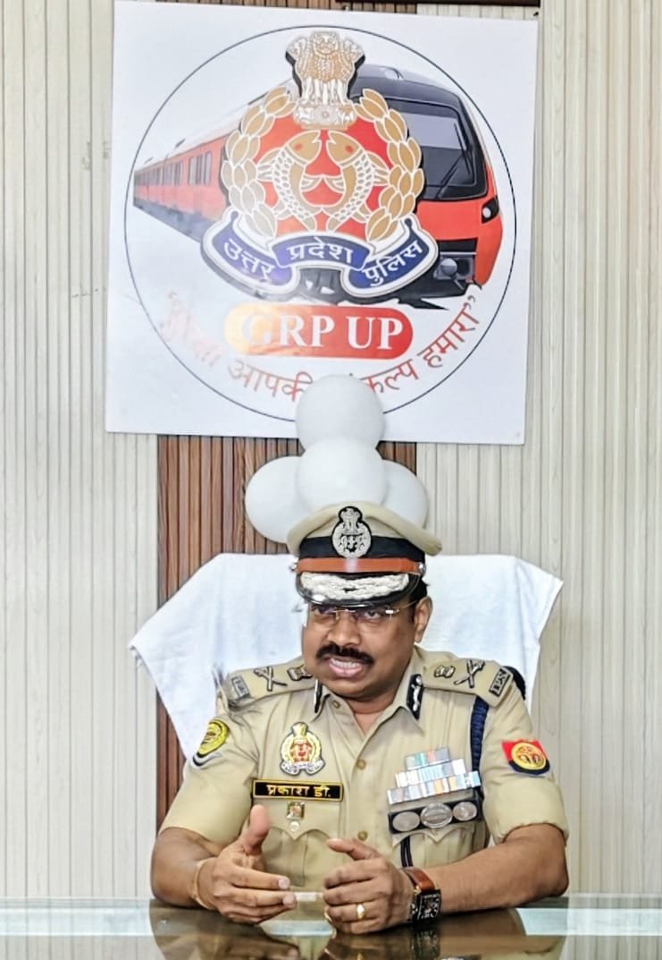 prakashdips's tweet photo. Another milestone achieved by GRP UP as two Police Stations, Saharanpur &amp; MuzaffarNagar presented with ISO 9001:2015..
Visited Saharanpur &amp; handed over certificates to both SOs,rewarded achievers..
@Uppolice
@upgrphq
@myogiadityanath https://t.co/Vu8y7Z9kGX