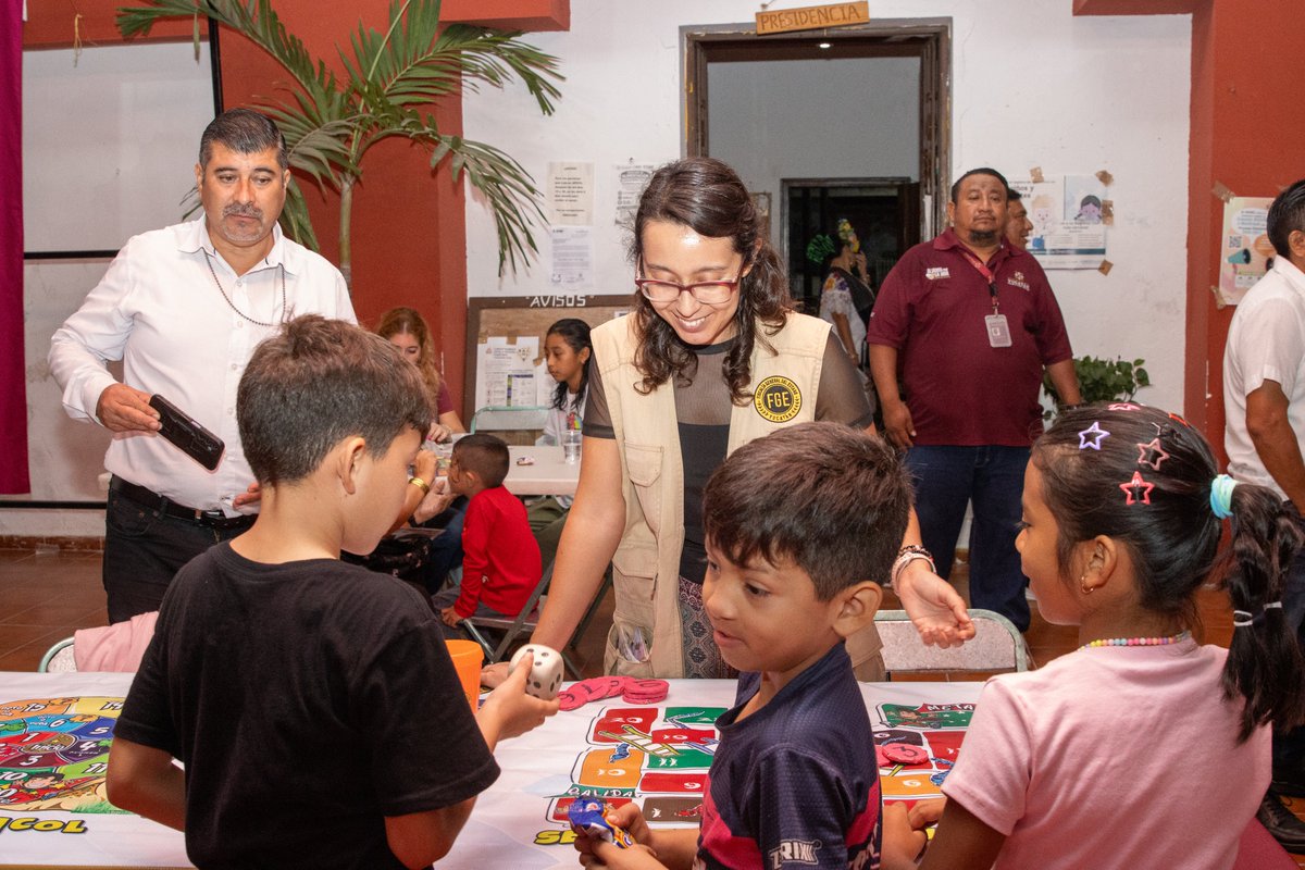 cepredey's tweet photo. Llevamos la Feria Yóok’ol Kaab a Bokobá, generando un espacio de convivencia y sano esparcimiento para la comunidad. 🫱🏼‍🫲🏽

Además, contamos con la participación de distintas instituciones que sumaron stands informativos que fortalecen la prevención y el bienestar. https://t.co/GR8VCHzZIi