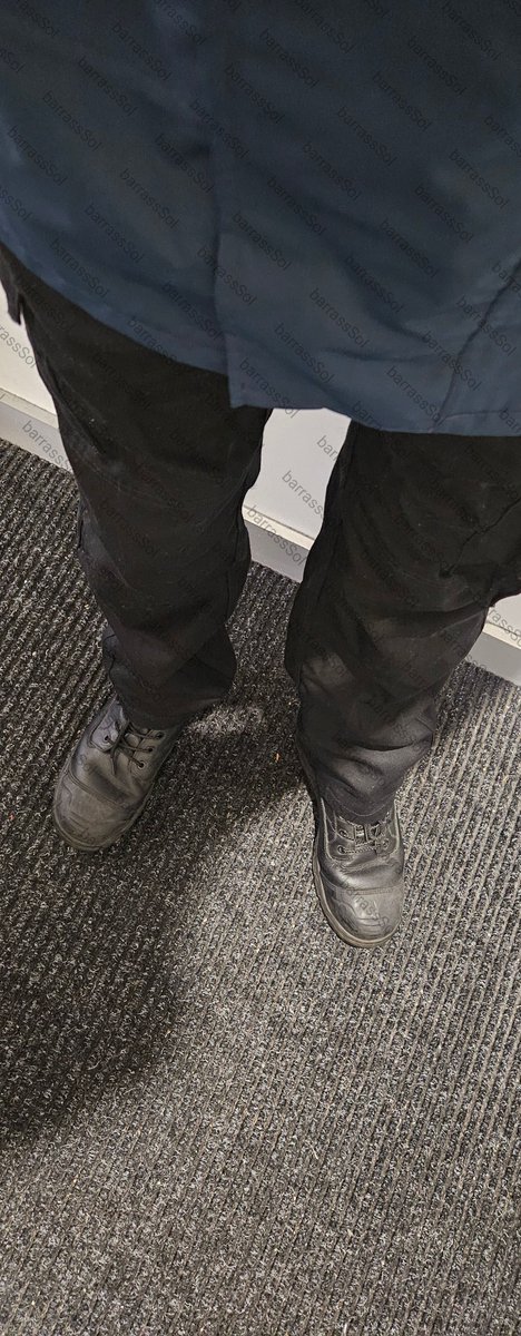 BarrassSol's tweet photo. Just out and about in a Raf Foul weather jacket and cargo trousers with magnum boots. https://t.co/7xyReVwGBJ