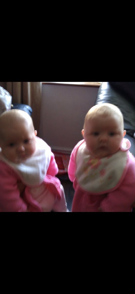 thomaskelly1973's tweet photo. Happy 16th birthday Hannah and Ava  xxxxxx https://t.co/TaO0BemTtR