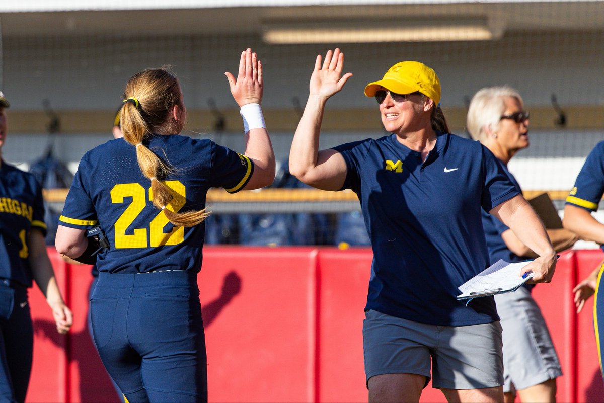umichsoftball's tweet photo. High fives all around for National Coaches Day! 👏👏

#GoBlue https://t.co/GkM3eSxIVp