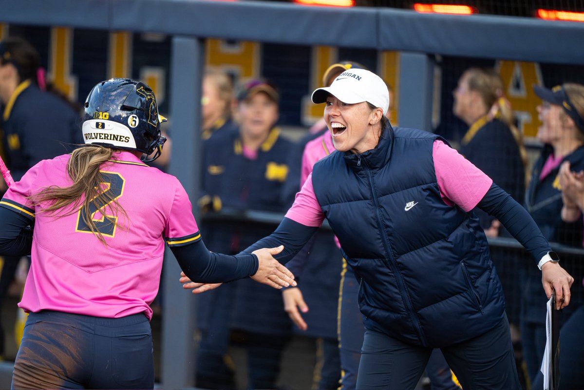 umichsoftball's tweet photo. High fives all around for National Coaches Day! 👏👏

#GoBlue https://t.co/GkM3eSxIVp