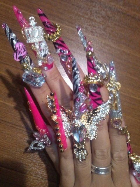 virtualh3arts's tweet photo. ᯓ★💅🎀 https://t.co/2zeGvX2p9w
