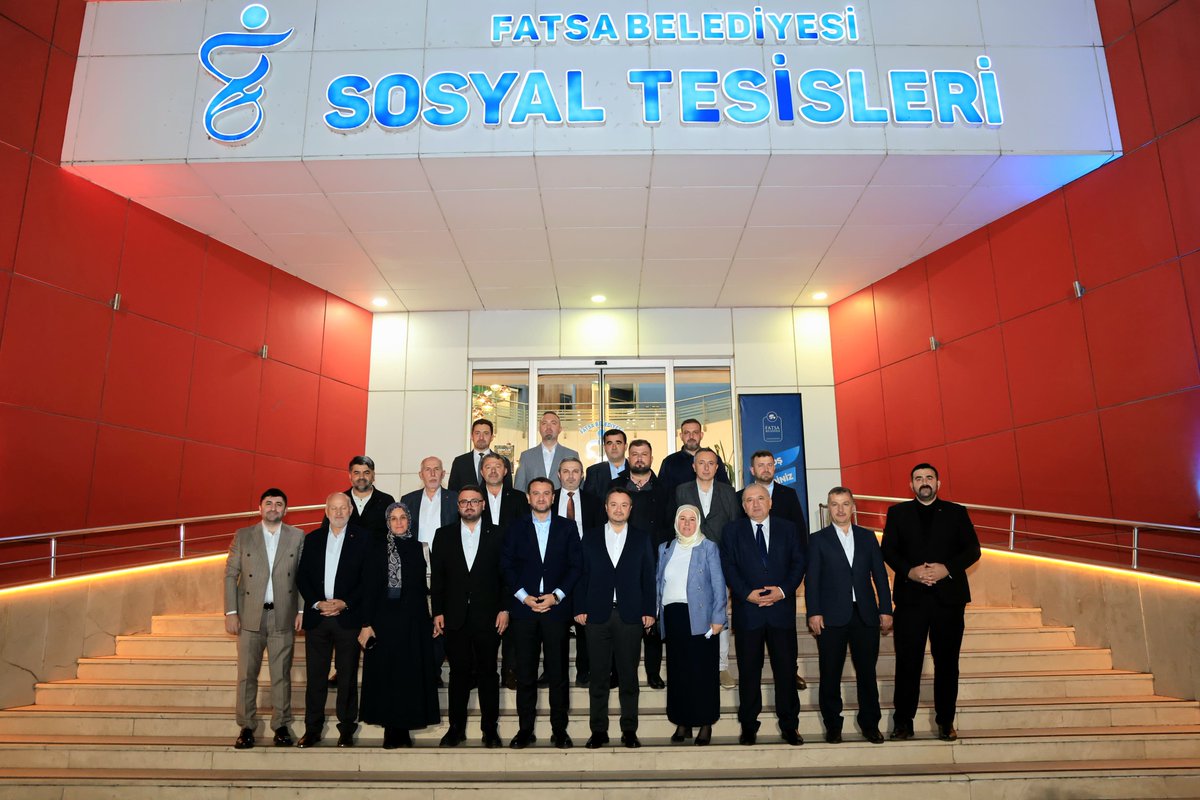 ozdemirsamet's tweet photo. 📍 AK Parti Fatsa İlçe Başkanlığımızdayız

Cumhurbaşkanımız ve Genel Başkanımız Sayın Recep Tayyip Erdoğan’ın liderliğinde; güçlü teşkilat yapımız, ortak hedeflerimiz ve Türkiye Yüzyılı vizyonumuz doğrultusunda çalışmalarımızı kararlılıkla sürdürüyoruz.

Bu anlayışla, 19 ilçe başkanımızın katılımıyla Olağan İlçe Başkanları Toplantımızı gerçekleştirdik.

Toplantımızda ilçelerimizde yaptığımız çalışmaları değerlendirdik, planladığımız çalışmalar üzerine istişarelerde bulunduk.

AK davamızın ve teşkilatımızın her kademesinde taşıdığımız sorumluluğun bilinciyle; Ordu’muz için çalışmaya devam edeceğiz.

Toplantımızın AK Partimize ve şehrimize hayırlı olmasını diliyor, tüm teşkilat mensuplarımıza çalışmalarında kolaylıklar ve başarılar diliyorum.