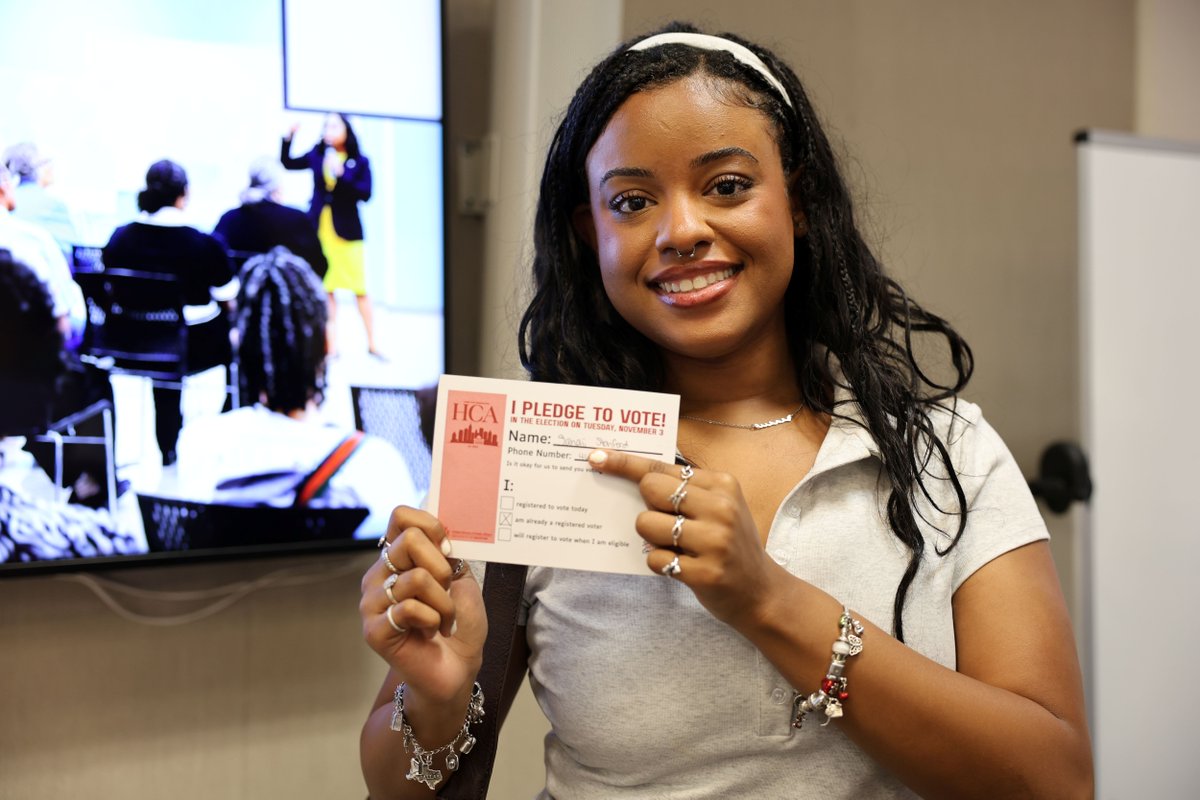 hobbyschooluh's tweet photo. The Civic Engagement Boot Camp included sessions on finding your civic purpose with @HoustonVoting, a Civic Escape Room with Engaged Voters, developing a voting plan with @BakerRipley, delivering public testimony with Mi Familia en Acción, and a mock election from @HarrisVotes. https://t.co/saQlmXLeCM