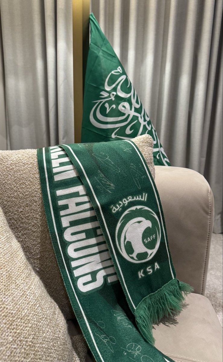 byfaaaa1's tweet photo. منصور يا أغلى شعار 💚🇸🇦 https://t.co/8uNwgz0Lt9