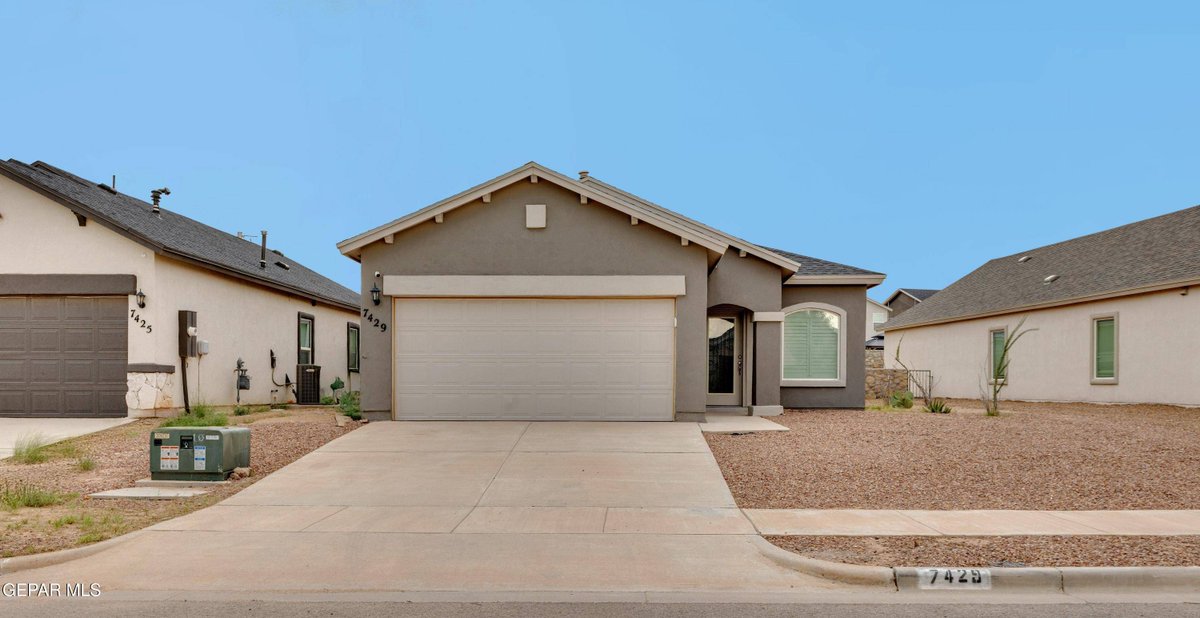 JRod7912's tweet photo. Open House Fri Oct 09, 3:00pm - 6:00pm &amp; Sun Oct 11, 3:00pm - 6:00pm at 7429 Norte Mesa LN, El Paso. 3 beds, 2 baths. $249,000.
https://t.co/rCmZW97qz9 https://t.co/e4TnHHXwuf