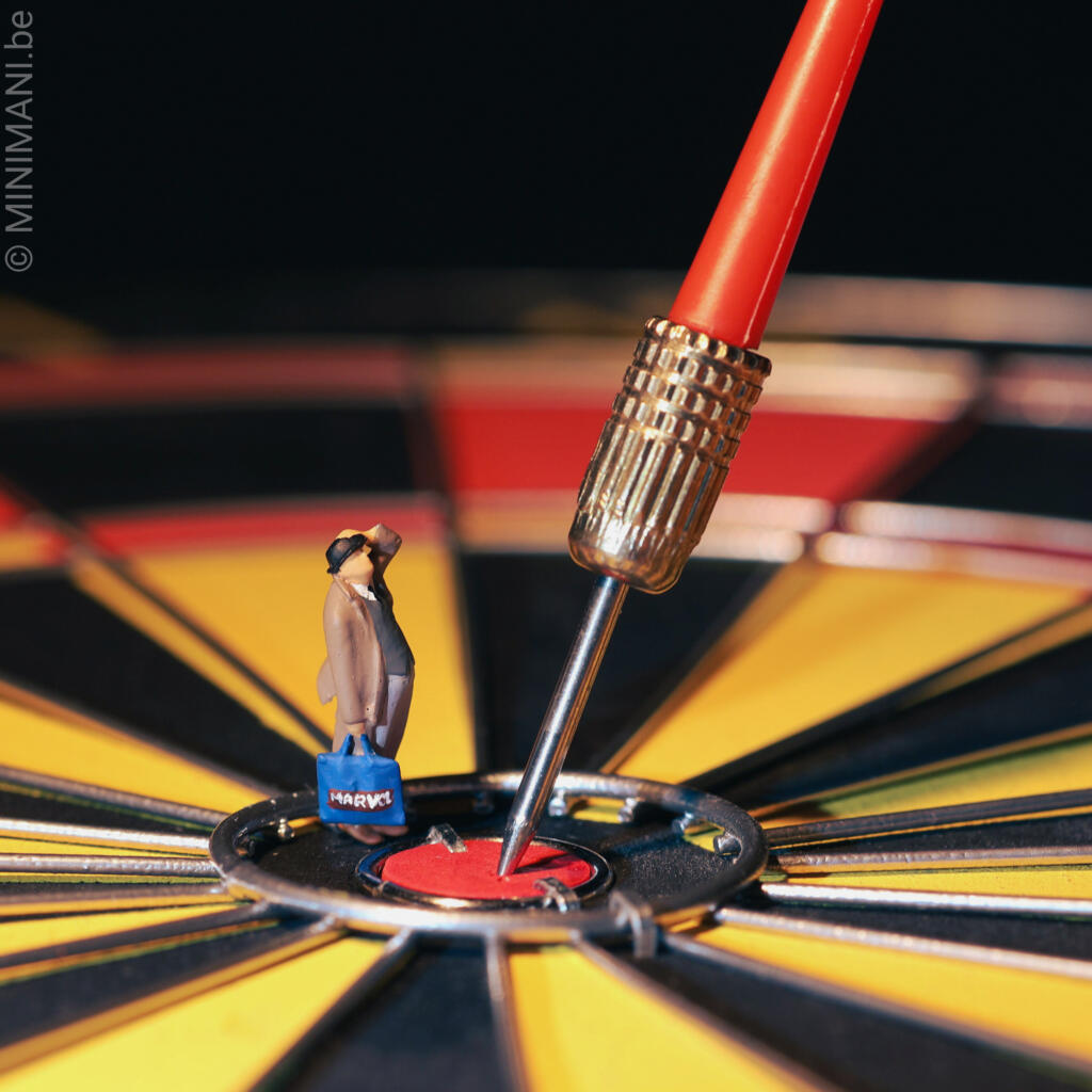 MINIMANI_be's tweet photo. He stands on the target, wondering where the arrow came from. What everyday object could become the next tiny danger zone? #MiniaturePhotography #RiskAwareness #SafetyTraining minimani.​be/en/2026/01/25/unaware-target/ https://t.co/vdhM0T2tAE