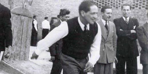 DanAlejadro's tweet photo. @IndiaEmbBogota Lastima que no jugó él. https://t.co/a2AKFlwqH3