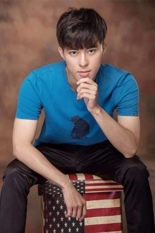 Your_dream_man3's tweet photo. คิดถึงสีฟ้า เวลาหิว💋 https://t.co/OW8YJfbZqk