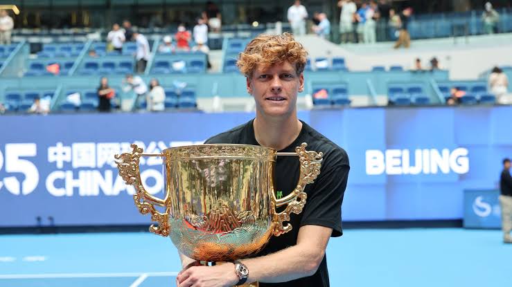 Ladal17's tweet photo. EXCLUSIVE – Jannik Sinner will play Beijing until 2030.

The Italian has signed a deal tying him to the China Open for three more seasons, plus an extra year to make up for his absence this year https://t.co/ZraeCMswVu