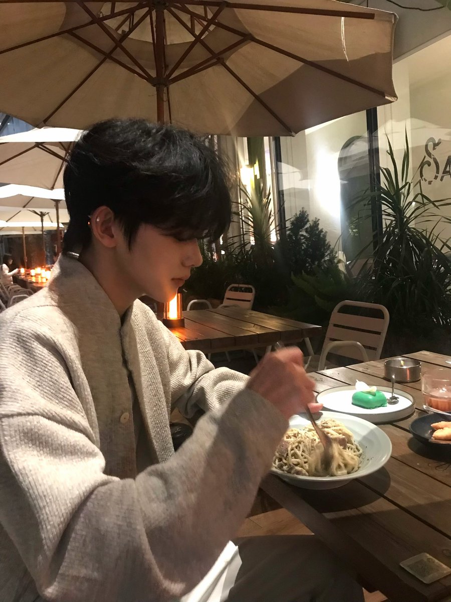 Chengziovo1's tweet photo. 男高哥哥顶的弟弟一直在高潮
有没有哥哥主动一点找我玩呀 武汉08弟弟 https://t.co/FkNvgpLHEg