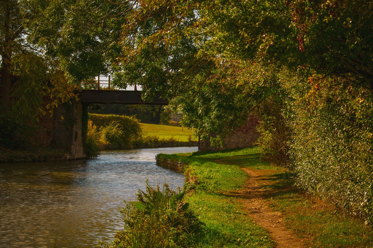 brother_jordh's tweet photo. Today I walked the canal path to Nether Heyford in West Northamptonshire. https://t.co/anSxLMyoyJ