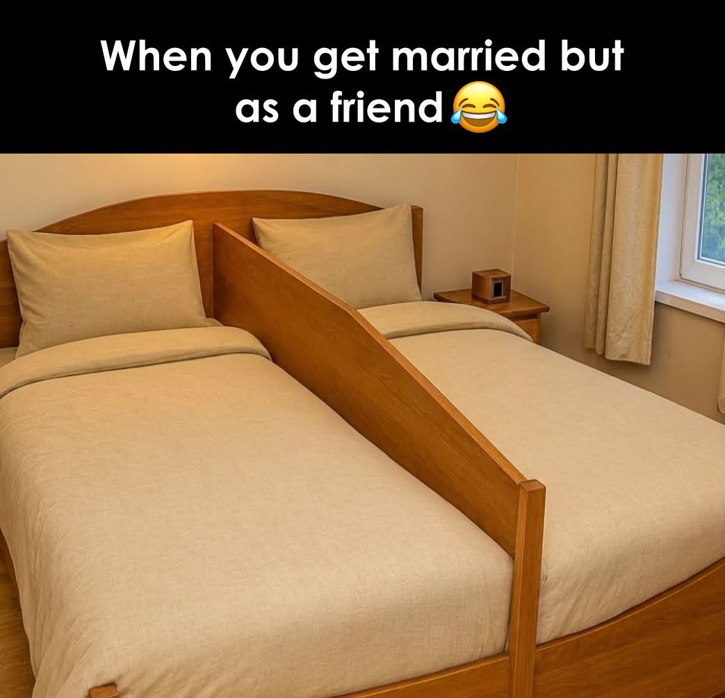 Oye_29's tweet photo. Married as a friend 😂 https://t.co/ik0hDWM9I6