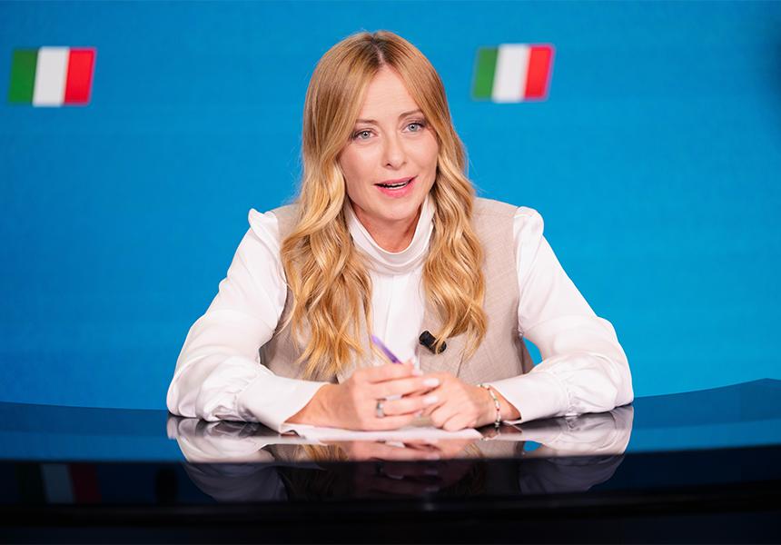 GiulioTerzi's tweet photo. Quarta riunione del gruppo informale sulla competitività europea
https://t.co/gjYBedbXL2

"In vista del Consiglio europeo del 15 e 16 ottobre, il Presidente del Consiglio @GiorgiaMeloni, il Cancelliere tedesco Friedrich Merz e il Primo Ministro belga Bart De Wever hanno ospitato una nuova riunione in videoconferenza dei Capi di Stato e di Governo del gruppo informale sulla competitività europea.
Insieme a Italia, Germania e Belgio, hanno preso parte alla videoconferenza la Commissione europea, Austria, Bulgaria, Cipro, Croazia, Estonia, Finlandia, Grecia, Lettonia, Lituania, Polonia, Repubblica Ceca, Romania, Slovacchia, Slovenia, Svezia e Ungheria.
La discussione si è concentrata su tre temi: costo dell’energia, semplificazione delle regole europee e rapporti commerciali internazionali.
Il Presidente Meloni ha sottolineato la necessità che il prossimo Consiglio europeo dia indicazioni politiche chiare e concrete, in particolare per ridurre il costo dell’energia e tutelare la competitività dell’industria europea e, in questo quadro, ha richiamato il contributo comune elaborato con il Primo Ministro ceco Andrej Babiš, con proposte per alleggerire i costi legati al sistema ETS, sostenere i settori industriali più esposti, limitare l’impatto del costo della CO2 sul prezzo dell’elettricità e rinviare ulteriormente l’entrata in vigore dell’ETS2. È stata inoltre richiamata l’importanza della capacità europea di raffinazione per la sicurezza energetica.
Sul fronte della semplificazione, è stata evidenziata la necessità di eliminare o rivedere gli obblighi europei non necessari, sproporzionati o controproducenti, a partire dalla prossima entrata in vigore del Regolamento europeo sul metano che potrebbe rendere più difficile e costoso ricorrere a fornitori alternativi di energia.
Quanto alle relazioni commerciali internazionali, il confronto si è concentrato sulla necessità di rafforzare la capacità dell’Europa di competere sui mercati mondiali, garantendo condizioni di concorrenza più eque e un migliore accesso ai mercati esteri per le imprese europee."
@FratellidItalia @FDI_Parlamento @fdieuropa @ecrgroup @europainitalia @nazione_futura @GeopoliticalCen @vocedelpatriota @SecolodItalia1 @GlobalCRL