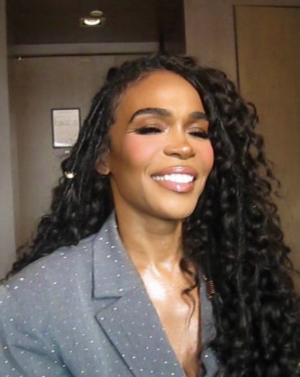 paintedbyesthr's tweet photo. Destiny’s Fulfilled 🥹 Makeup by me on the beautiful Michelle Williams🩷 #3for3 https://t.co/jnvqyY5NSU