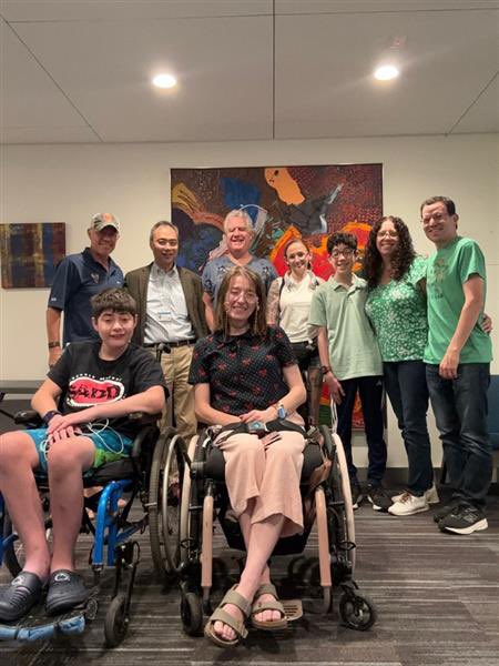 UMDF's tweet photo. Do you want to host an in-person support meeting? We recently gathered at Columbia Doctors in NYC, bringing members of the #mito community together to share their experiences. If you’re interested in hosting an in-person meeting, email Margaret Moore at margaret.moore@umdf.org. https://t.co/uo7aP0Dgze