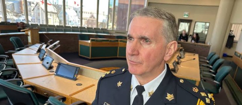 KyleMooreCB's tweet photo. Cape Breton Regional Police Chief Stephen MacKinnon says no to traditional nighttime Christmas Parades in CBRM. 

He says will not be granting permission to communities due to safety concerns 

More tonight on CBC News at 6pm. https://t.co/136zYtZWBD