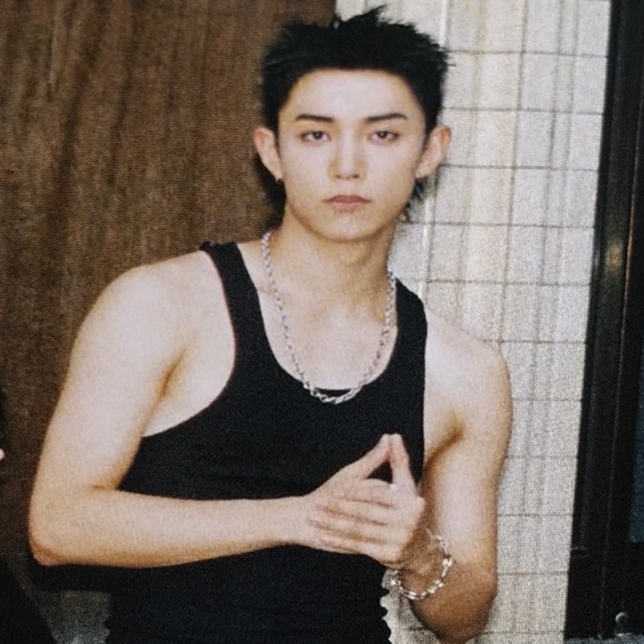 wavetoyul's tweet photo. one thing about ryul: he rocks every hairstyle https://t.co/8CWSEqEJOp