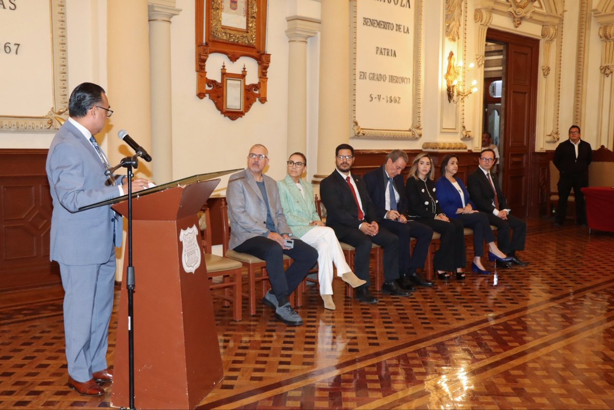 msilvaruiz's tweet photo. ✨ Construir puentes con nuestras universidades es también construir oportunidades para las nuevas generaciones.

Con la firma de este Convenio Marco de Colaboración entre el Gobierno de la Ciudad y @UPAEP, el presidente @pepechedrauimx fortalece el trabajo conjunto para impulsar el talento, los proyectos y la preparación de las y los jóvenes de #LaCapitalImparable.
