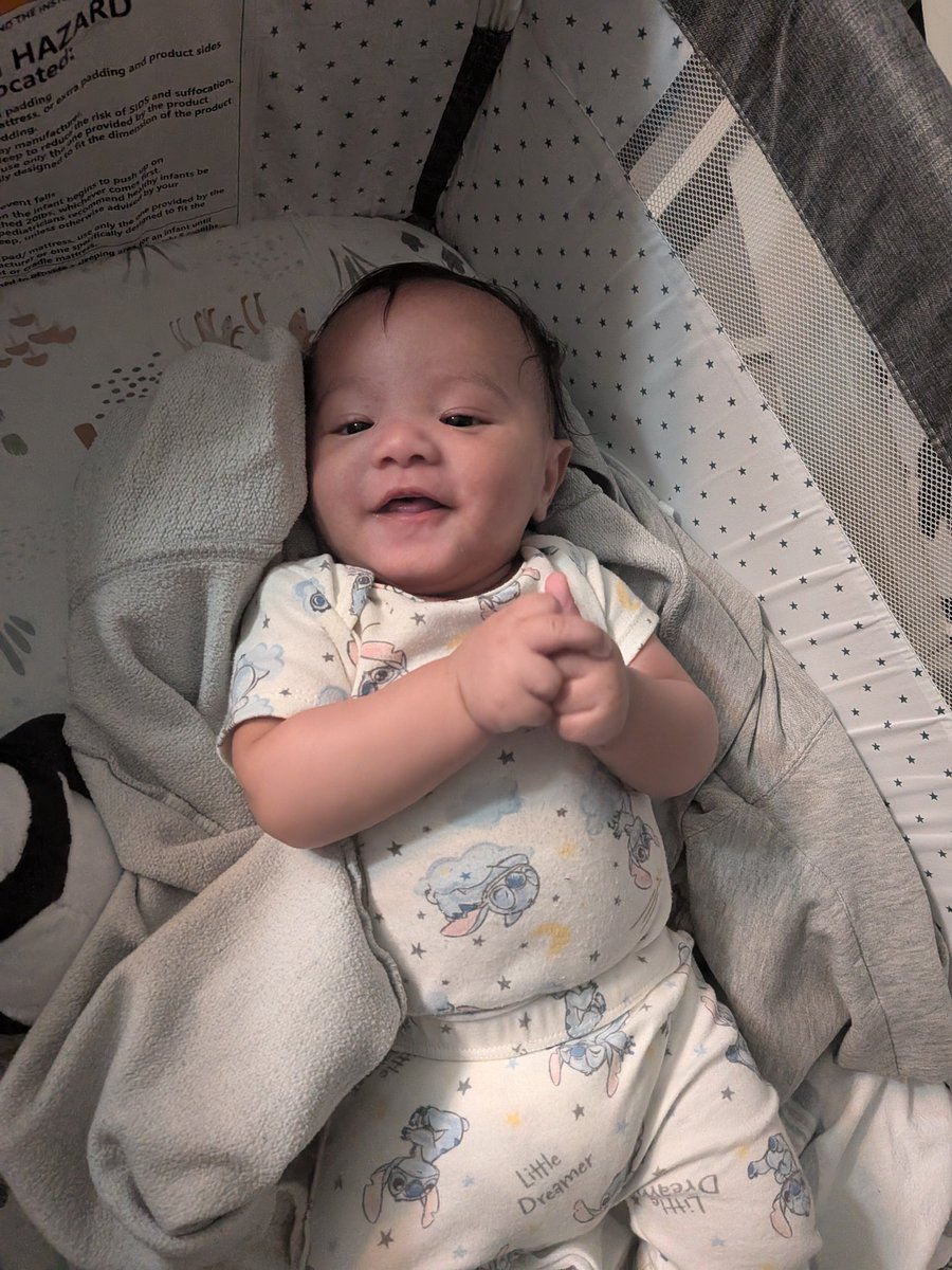 librarian35760's tweet photo. And also this is YOUR BABY https://t.co/Sn5dB6YOuo