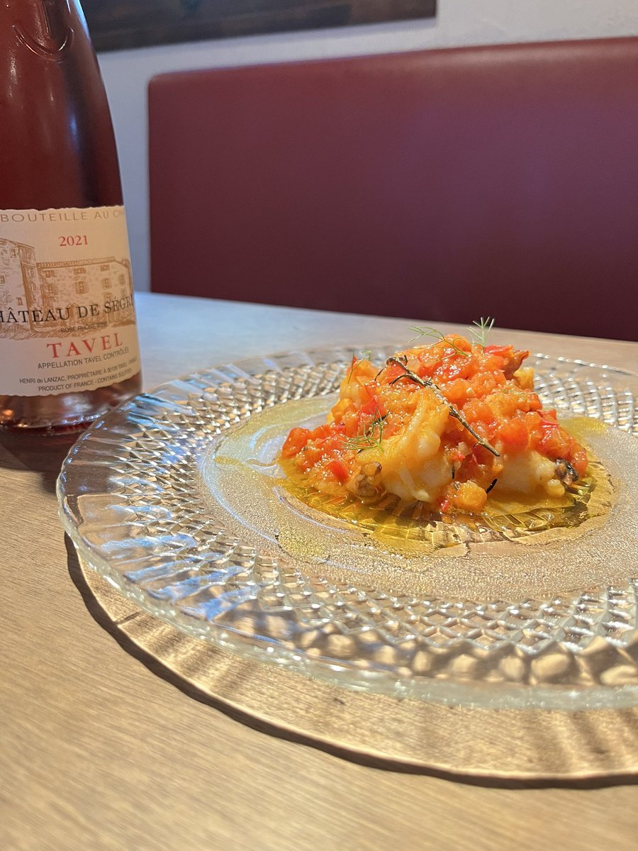 AffabileBar's tweet photo. 「料理とワインを楽しむ シェアスタイルコース」5,500円（税込）。

アッファビーレのお料理をシェアスタイルで楽しみながら、当日のグラスワインからお好きな3杯を。

ワイン選びに迷われた際は、お料理に合わせてご提案いたします。

ご予約はホームページより☺️
https://t.co/j2G7o4Nw2Y https://t.co/EZNW4wXq0b