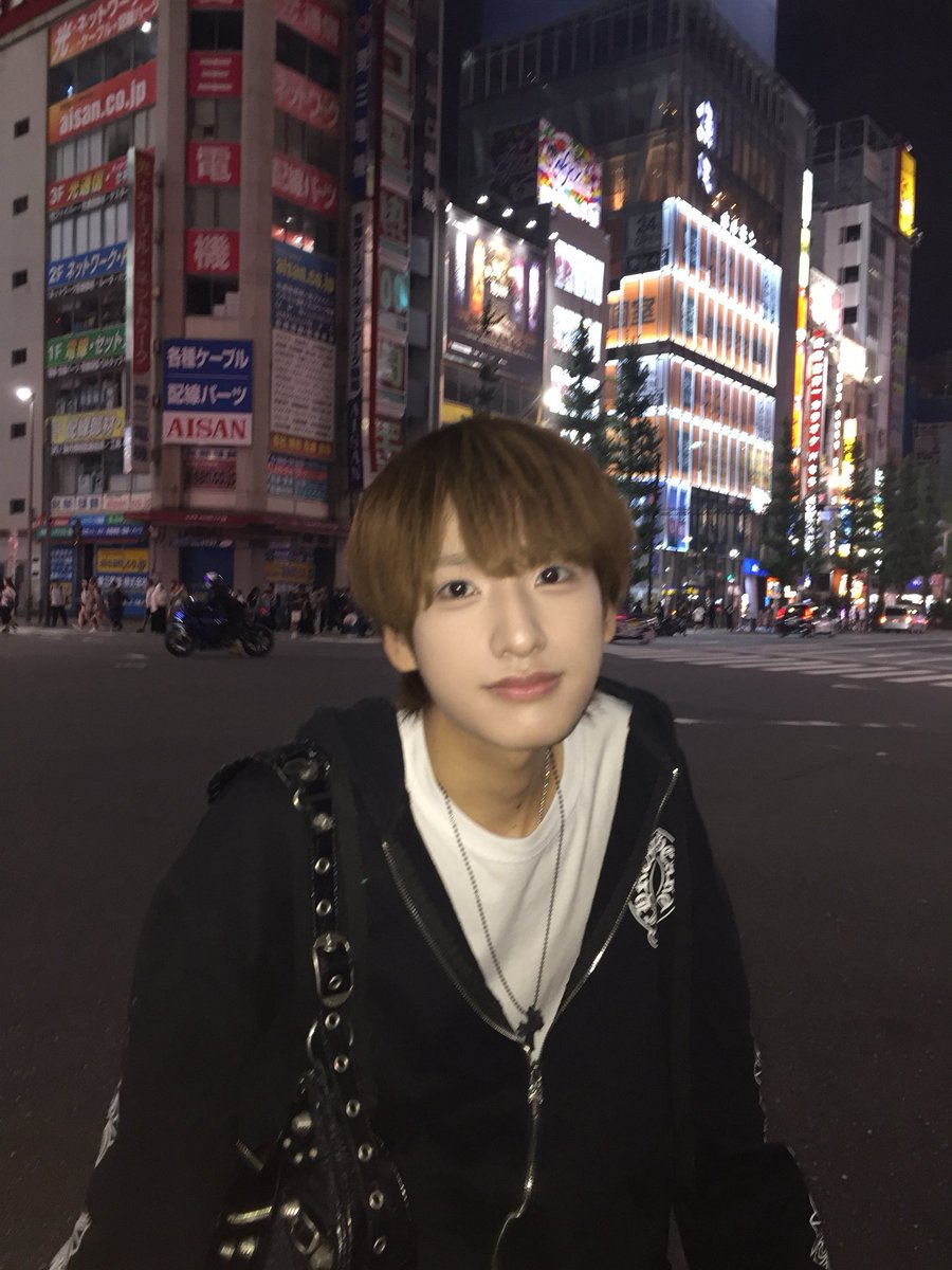 Sena__crownA's tweet photo. 都会を感じてきた！
#自撮り界隈 #メン地下 #メンコン https://t.co/RrWzrP1r56