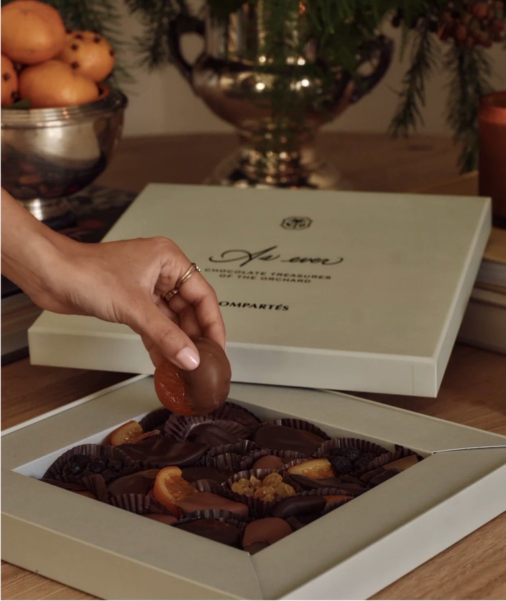LuckyRevin's tweet photo. @Compartes X #aseverofficial chocolate covered orchard fruits box on https://t.co/bPYFFQtNwV 🤎♥️🎁 https://t.co/otDbL8TOU7