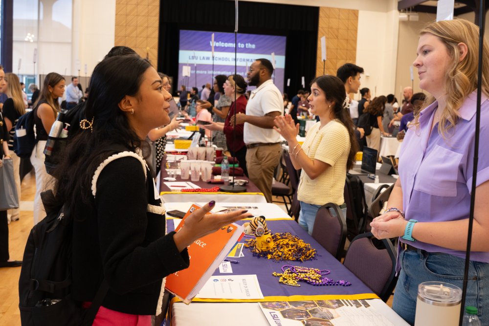 LSUHSS's tweet photo. ⚖️ The best way to end #GeauxPreLaw Week 2026: The LSU Law School Information Fair! 
Students interested in law school had the opportunity to connect with representatives from more than 70 law schools from across the country. https://t.co/leT7jP2i3N