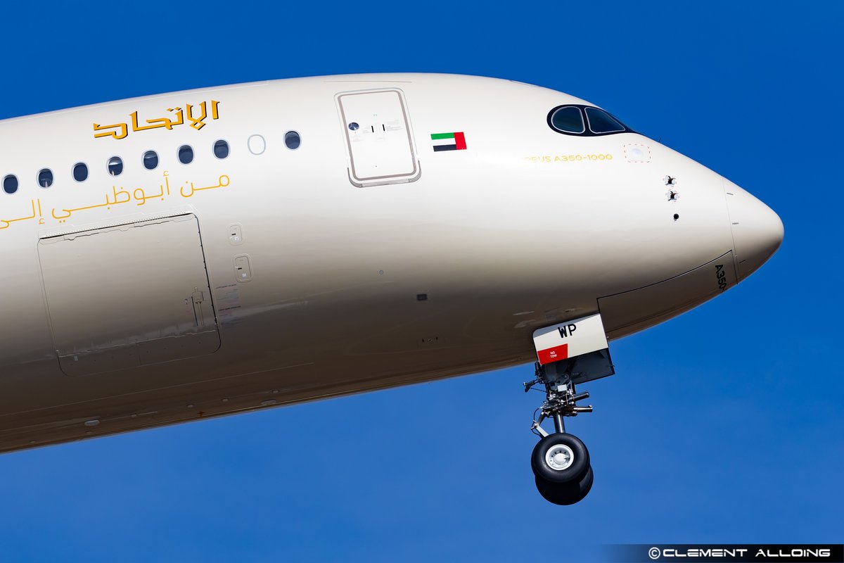 CAlloing's tweet photo. Third test flight completed this afernoon for the newest @Airbus #A35K for @etihad #A6XWP ! replay #AIB03NP on @AirNavRadar ! #Avgeeks #Avgeek https://t.co/VqI0SFLtD8
