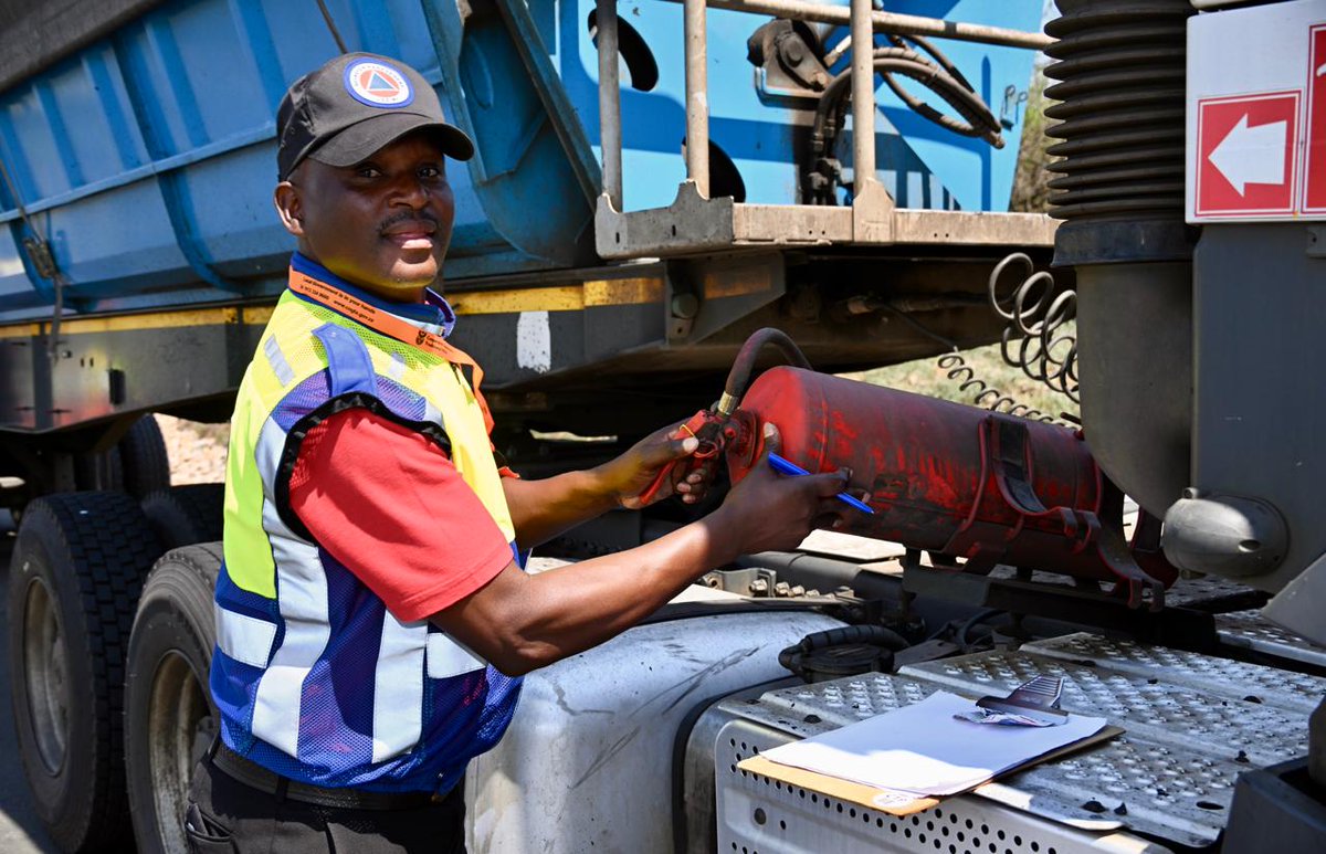 NationalCoGTA's tweet photo. #FirePreventionWeek2026 | JOZINI 🔥
From policy to action!

After Dr Sithole's keynote, municipal traffic police and fire practitioners carried out vehicle safety inspections along the N2, then fire safety compliance checks at Jozini Mall.

🔗 https://t.co/Q2YzsJZlY3 https://t.co/1zrf7KoDaf