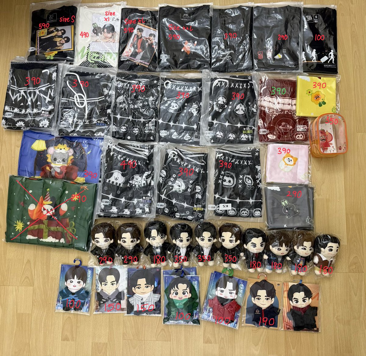 9m7i0n7t's tweet photo. #GMMTVFANIVAL2026HappyFamily
WTS
📌ของจากLucky Bag
ราคาตามภาพ 
ค่าเดินทาง 50
สนใจdmได้เลยค่า
#ตลาดนัดgmmtv https://t.co/1ia7YfgmBJ