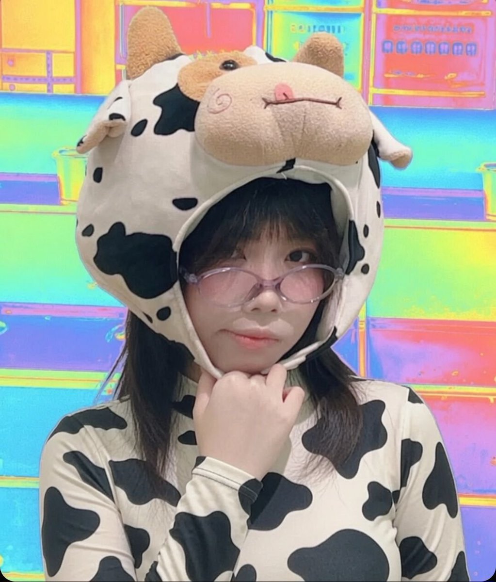 gloryholeaya's tweet photo. Kiếm tương tác tí với bộ đồ này 😗🐄 https://t.co/mqwsmeFaT9