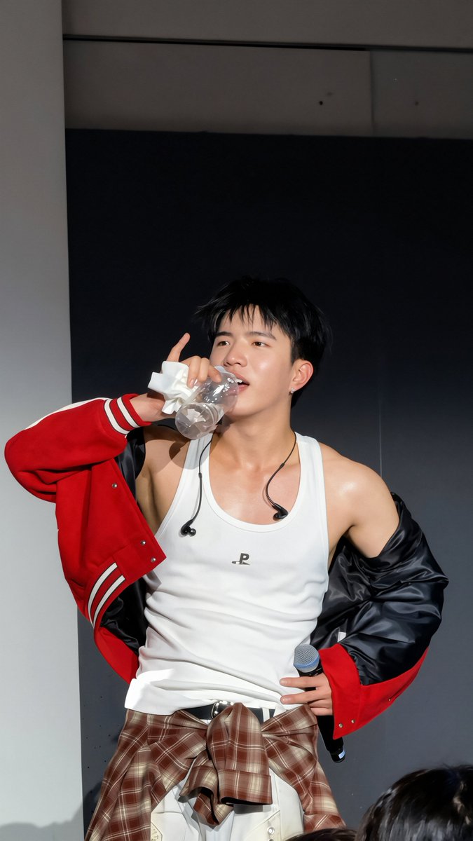 Orca_BlueHeart's tweet photo. น้องคีนหยุดโตดิ๊ 😲

CLOVER PARIS FIRST STAGE

#CLO_VERxTPOPSTAGEINPARIS 
#CLO_VER 
#keenkeno https://t.co/guU6TPVVsw